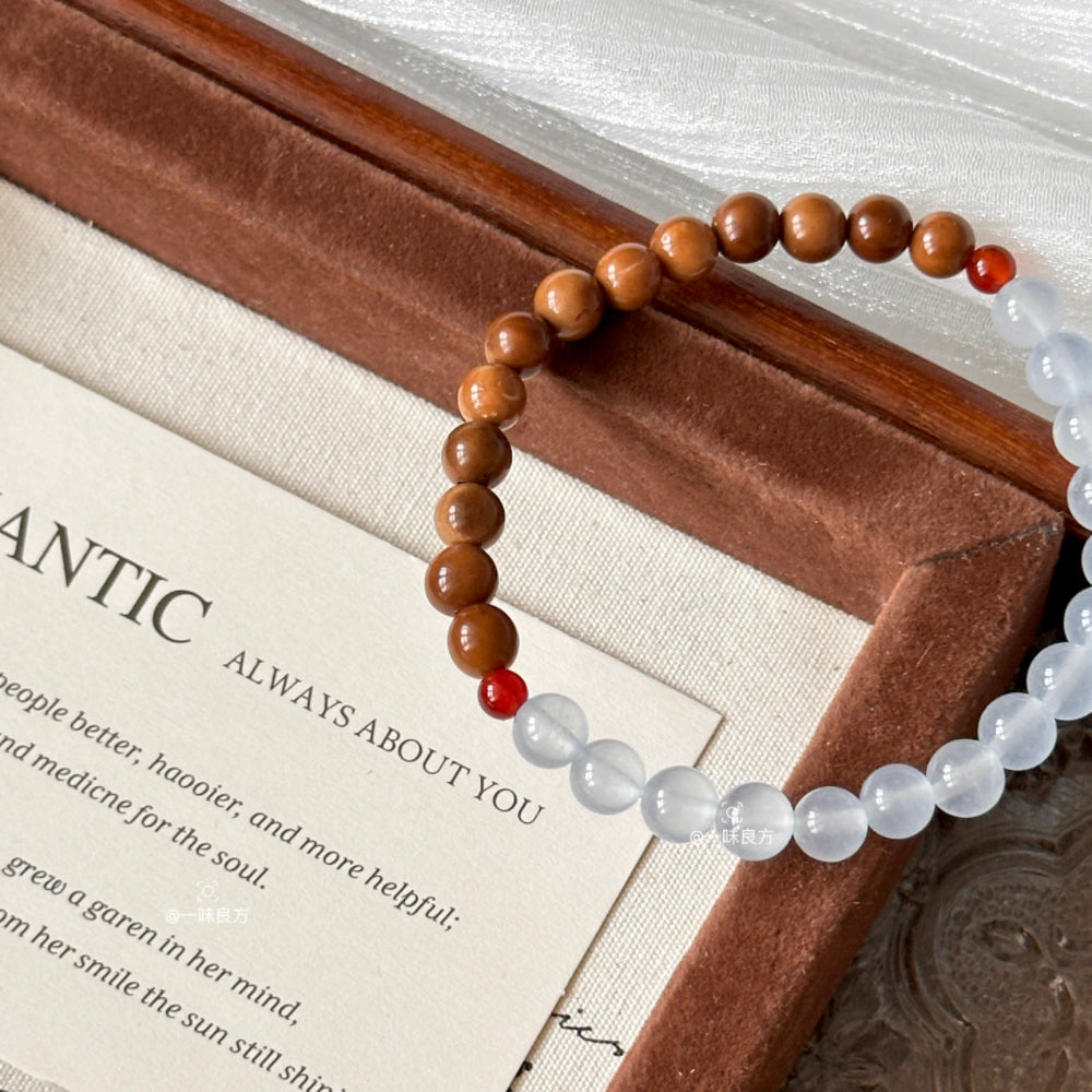 Agate Chalcedony Candlenut Bracelet